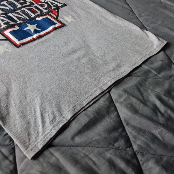 Men's Grey T-shirt Number One Grandpa #1 Grandfather American Flag Patriotic - Picture 5 of 9